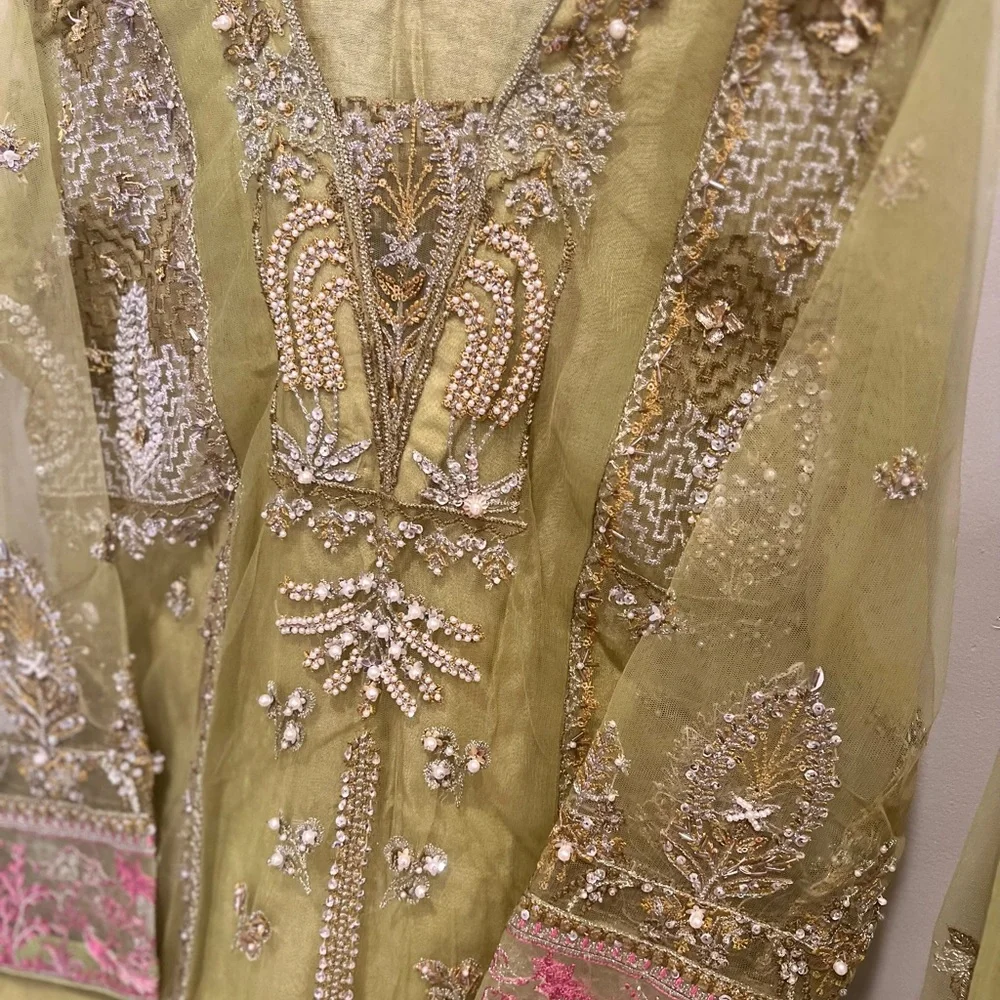 Pakistani Indian zaha branded suit sold - Picture 13 of 14